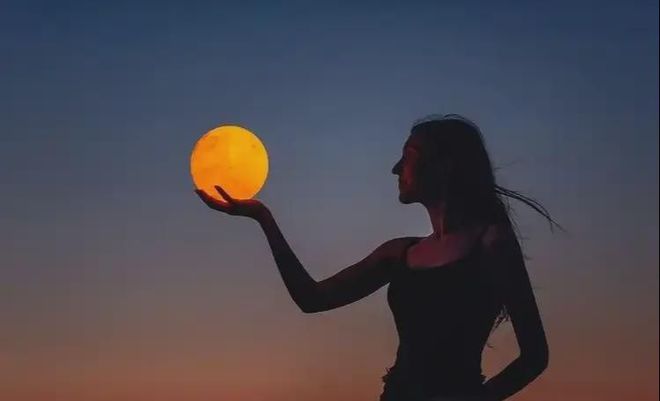 ：东方火运回归前三次是周朝汉朝和明朝开元棋牌app法国占星家族女占星家(图2)